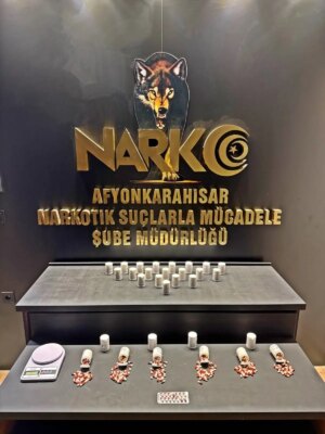 afyonkarahisarda uyusturucu operasyonu 5 tutuklama G8NnMmtv.jpg