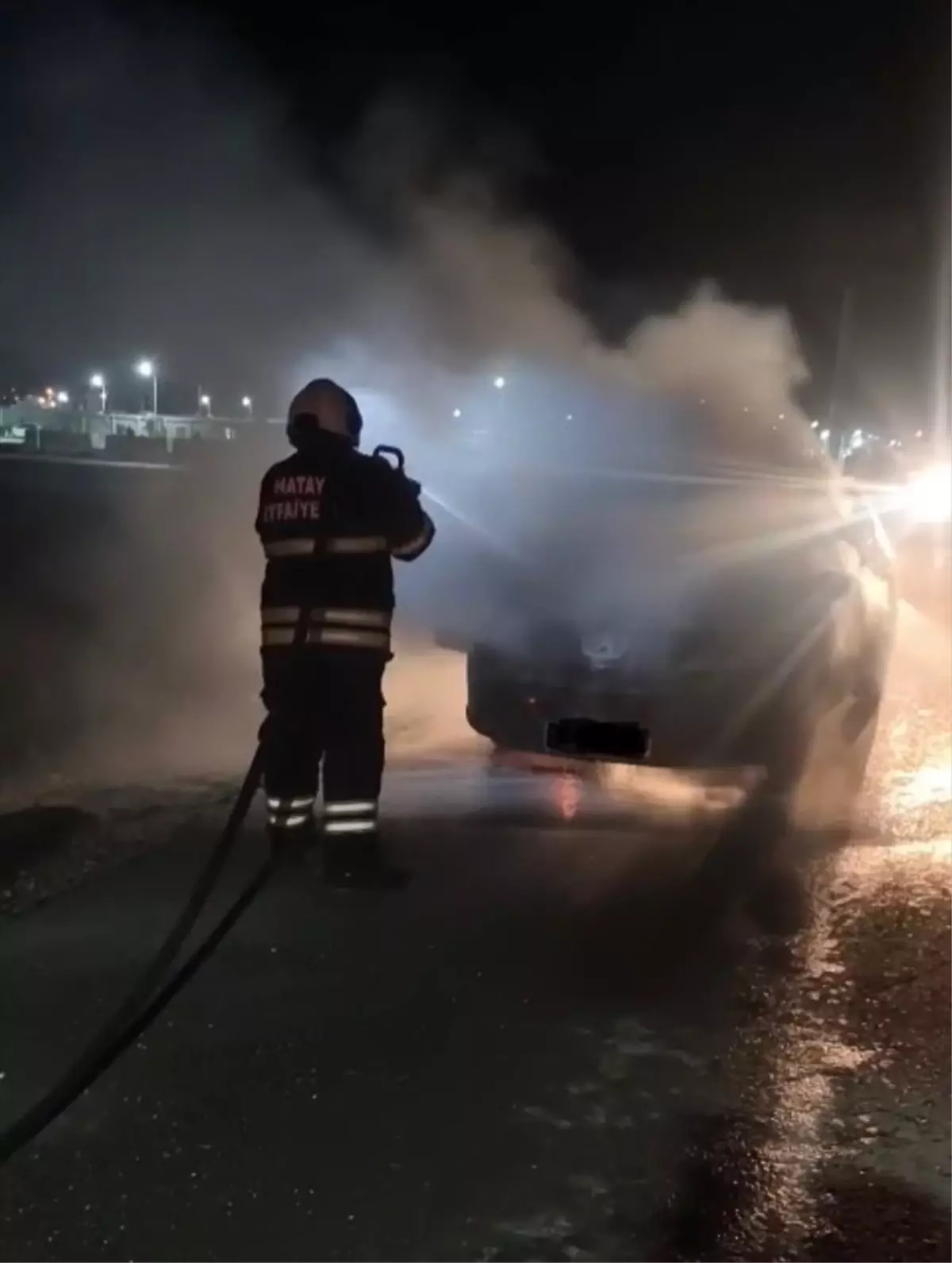 antakyada seyir halindeki otomobilde yangin cikti SIazRW9T.jpg