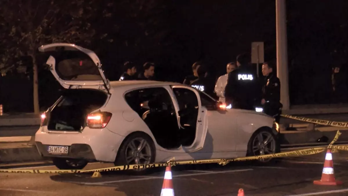 bakirkoyde polis takibinde kaza supheli yaralandi zVdL3x4W.jpg