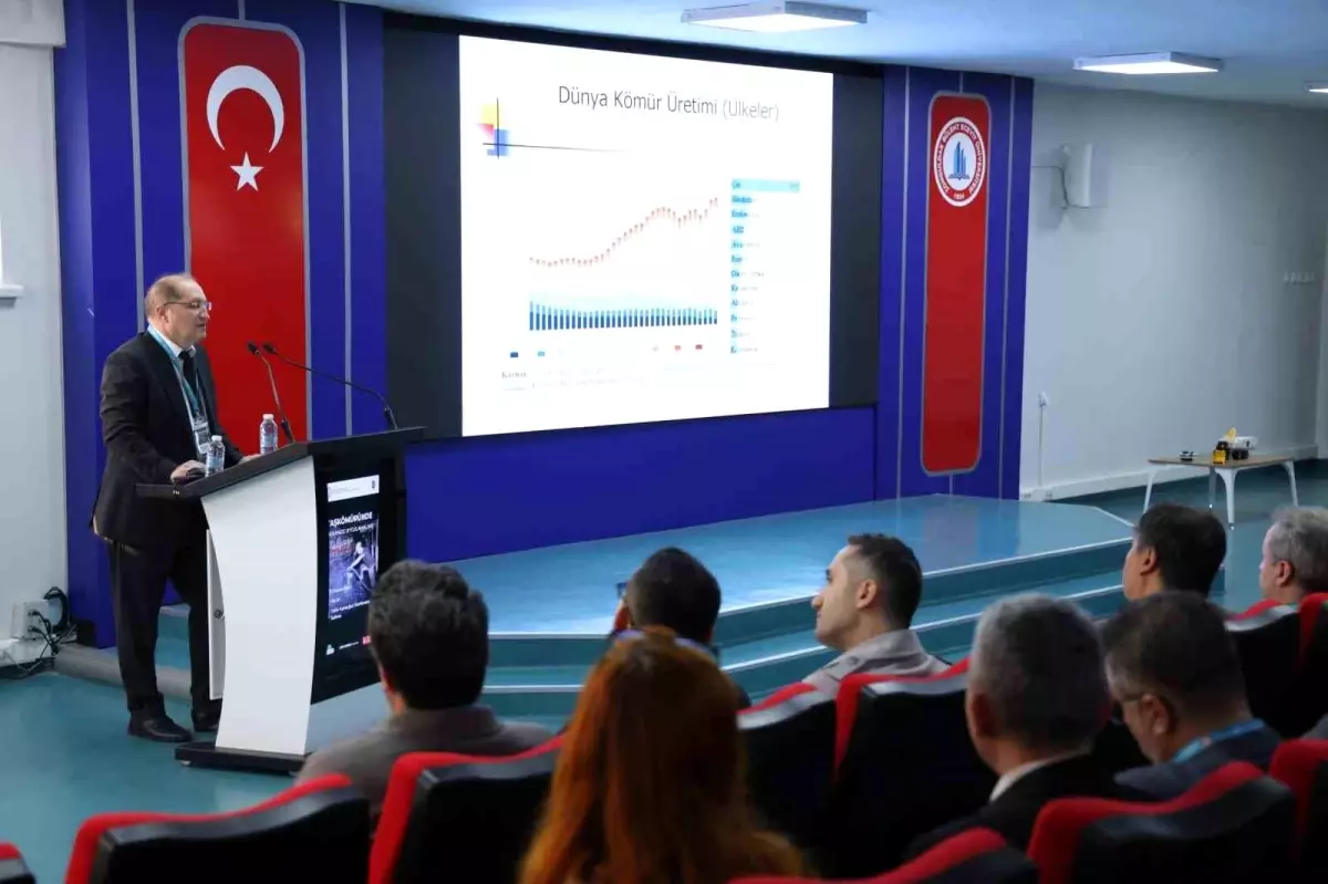 zonguldak bulent ecevit universitesinde tas komurunde mekanize uygulamalari calistayi duzenlendi pJ28JSlw.jpg