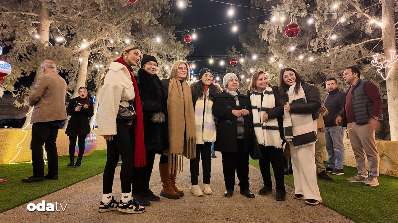 Halep’te Noel köyü açıldı