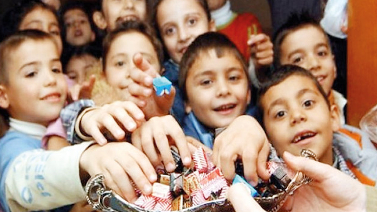 eski-bayramlardaki-o-kalabalik-sofralar-tarih-oldu-tuik-verileri-sarsiyor-iste-teni-turkiye-bvhsWGqd