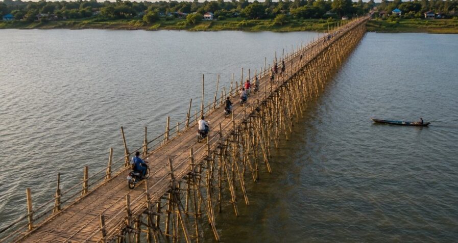 Her Yıl Yenilenen Bambu Köprü ile İki Bölge Arasındaki Bağ Güçleniyor
